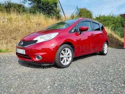 Usado Nissan Note Tekna 98 CV (72 kW) 2016 Granate Utilitario