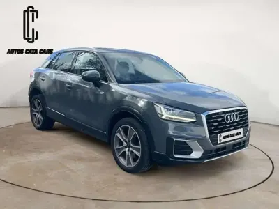 Usado Audi Q2 Design 116 CV (85 kW) 2018 Gris SUV