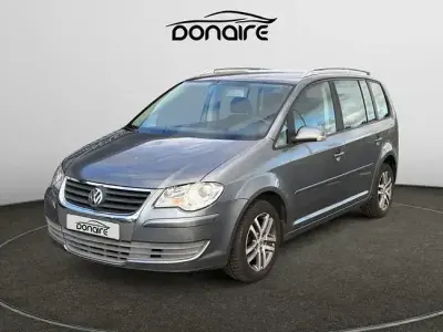 Usado VW Touran Highline 140 CV (102 kW) 2007 Gris / plata Monovolumen