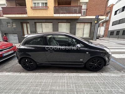 Usado Opel Corsa Sport 100 CV (73 kW) 2010 Negro Utilitario
