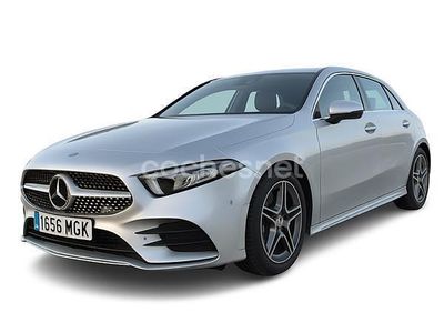 Gris / plata Usado 2023 Mercedes A180 Berlina | 29.000 € (Precio justo)