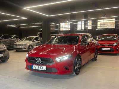Usado Mercedes A180 116 CV (85 kW) 2019 Rojo Berlina