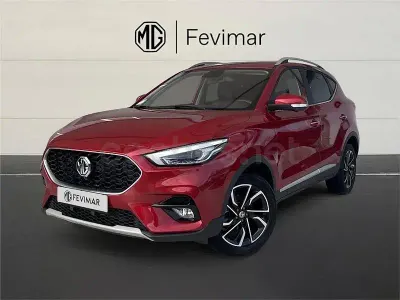 Usado MG ZS Luxury 106 CV (77 kW) 2024 Rojo SUV