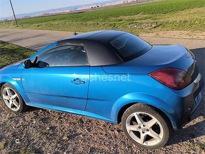 Usado Opel Tigra 70 CV (51 kW) 2009 Azul Descapotable