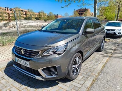 Usado Peugeot 5008 Allure 130 CV (95 kW) 2018 Verde SUV