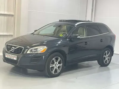 Usado Volvo XC60 Summum 163 CV (119 kW) 2011 Azul SUV