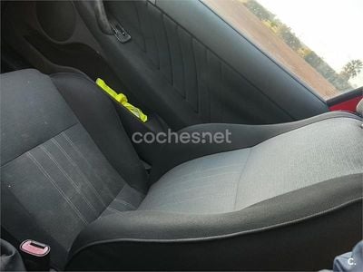 Rojo Usado 2006 Alfa Romeo 147 Impression Utilitario | 1300 €