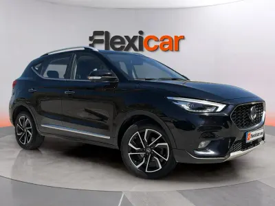 Usado MG ZS Luxury 111 CV (81 kW) 2023 Negro SUV