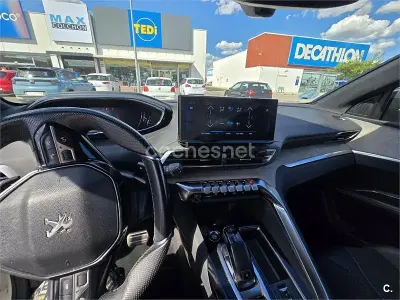 Usado Peugeot 3008 Allure 130 CV (95 kW) 2022 Blanco SUV
