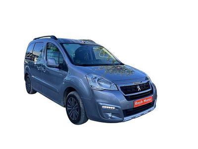 Gris Usado 2017 Peugeot Partner Style Monovolumen | 12.890 €