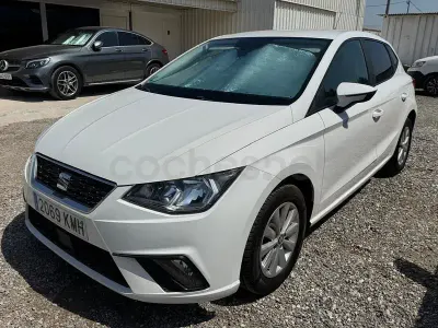 Usado Seat Ibiza Style 115 CV (84 kW) 2018 Blanco Utilitario