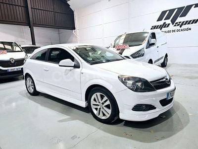 Opel Astra GTC