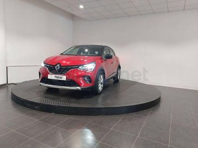 Begagnad Renault Captur Zen 140 HK (102 kW) 2021 Röd SUV