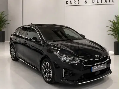 Usado Kia ProCeed GT-Line 140 CV (102 kW) 2020 Negro Familiar