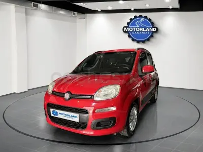 Occasion Fiat Panda Lounge 69 PK (50 kW) 2014 Rood Hatchback
