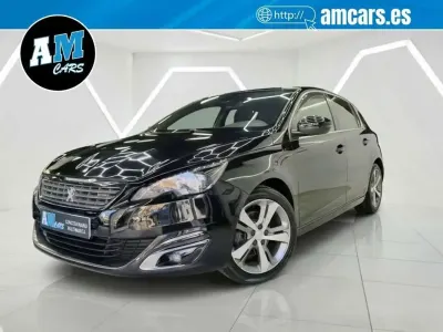 Usado Peugeot 308 GT-line 131 CV (96 kW) 2015 Negro Utilitario