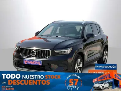 Käytetty Volvo XC40 211 HP (155 kW) 2023 Musta Katumaasturi
