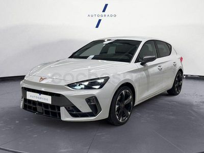 Usado Cupra Leon 150 CV (110 kW) 2025 Blanco Berlina