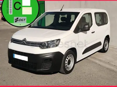 Usado Citroën Berlingo Live 102 CV (75 kW) 2020 Blanco Monovolumen