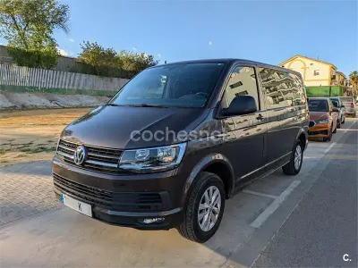 Usado VW Caravelle Trendline 150 CV (110 kW) 2018 Marrón Van