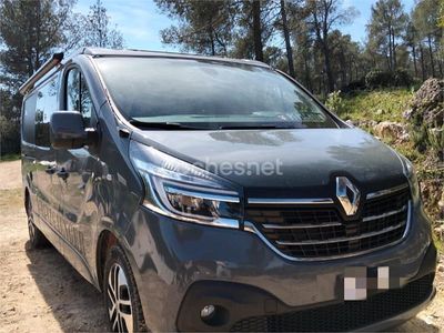 Usado Renault Trafic LIMITED 120 CV (88 kW) 2020 Gris / plata Monovolumen