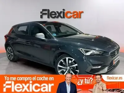 Usado Seat Leon FR 204 CV (150 kW) 2021 Gris