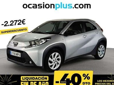 Gris Usado 2024 Toyota Aygo Play Utilitario | 12.934 € (Buen precio)