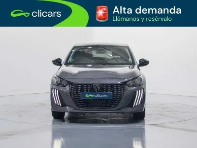 Usado Peugeot 208 Allure 101 CV (74 kW) 2025 Gris Utilitario