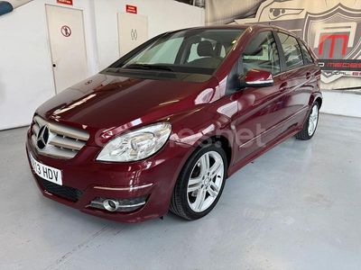Mercedes B180