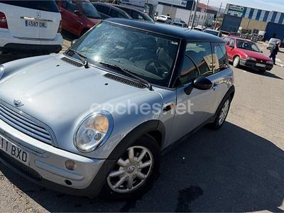 Usado Mini Cooper 115 CV (84 kW) 2002 Gris / plata Utilitario