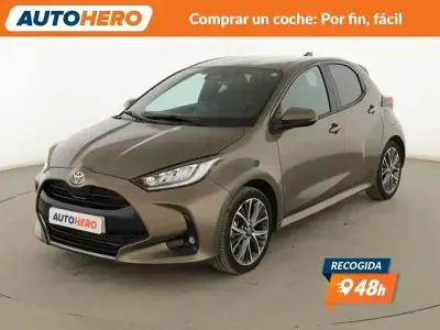 Usado Toyota Yaris Style 116 CV (85 kW) 2024 Verde Utilitario