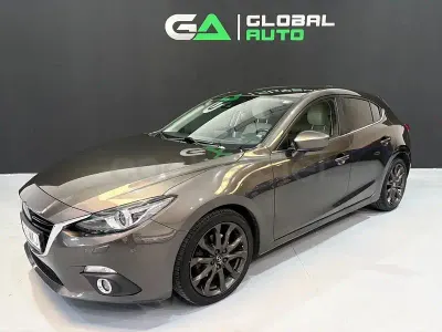 Usado Mazda 3 Luxury 150 CV (110 kW) 2014 Marrón Berlina