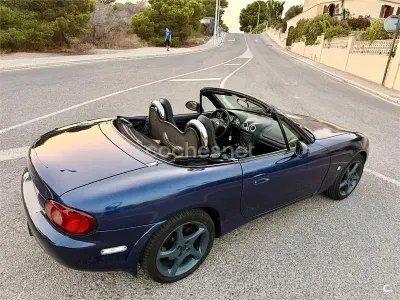 Usado Mazda MX5 Sportive 146 CV (107 kW) 2002 Azul Descapotable