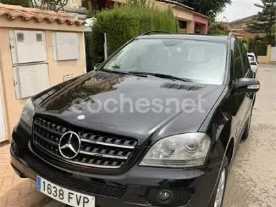 Usado Mercedes ML280 190 CV (139 kW) 2007 Negro SUV