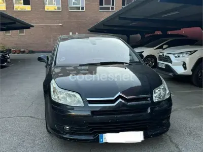 Usado Citroën C4 110 CV (80 kW) 2007 Negro Berlina