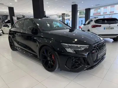 Usado Audi RS3 Sportback Premium 400 CV (294 kW) 2024 Negro Utilitario