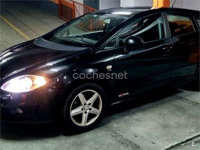 Usado Seat Leon Copa 105 CV (77 kW) 2012 Negro Berlina