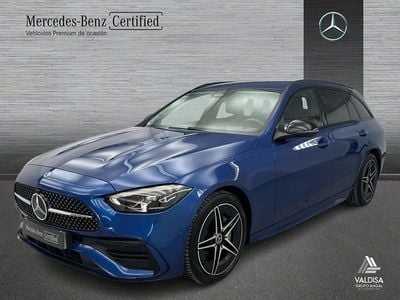 Azul Usado 2024 Mercedes C220 AMG line Familiar | 48.600 € (Un poco caro)