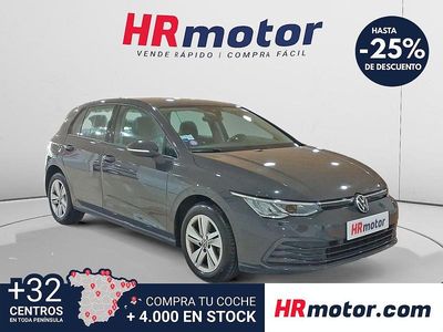 Usado VW Golf VIII Life 150 CV (110 kW) 2021 Gris / plata Berlina