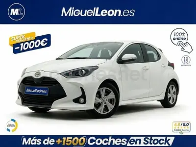 Usado Toyota Yaris Hybrid Active 116 CV (85 kW) 2025 Blanco Berlina