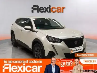 Usado Peugeot 2008 Active 100 CV (73 kW) 2021 Blanco SUV