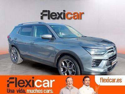 Usado Ssangyong (KGM) Korando Limited 136 CV (100 kW) 2020 Gris