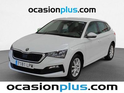 Usado Skoda Scala Ambition 110 CV (80 kW) 2021 Blanco Utilitario
