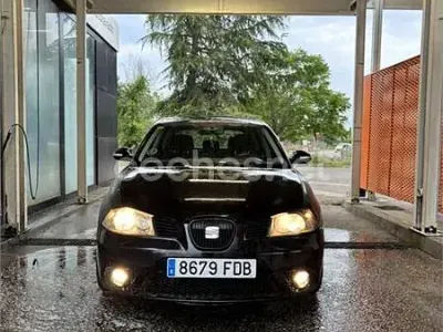Usado Seat Ibiza 100 CV (73 kW) 2006 Negro Utilitario