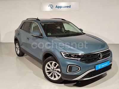 Usado VW T-Roc Life 150 CV (110 kW) 2024 Azul SUV