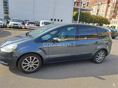 Usado Ford S-MAX Trend 140 CV (102 kW) 2008 Negro Monovolumen
