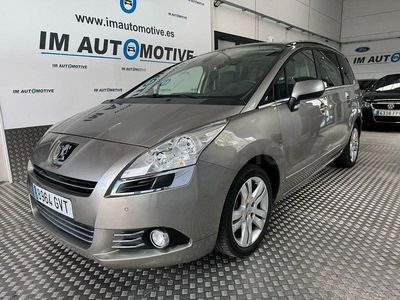 Usado Peugeot 5008 Premium 112 CV (82 kW) 2010 Beige Monovolumen