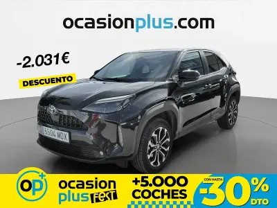 Begagnad Toyota Yaris Hybrid Active 116 HK (85 kW) 2023 Svart Pickup