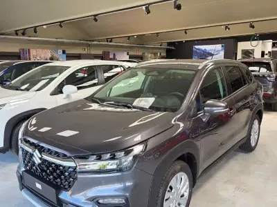 Nuevo Suzuki SX4 S-Cross 110 CV (80 kW) 2026 Gris / plata SUV