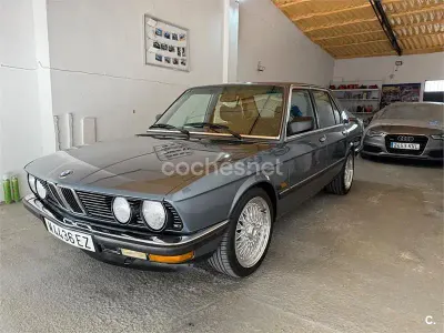 Usado BMW 528 184 CV (135 kW) 1981 Azul Berlina